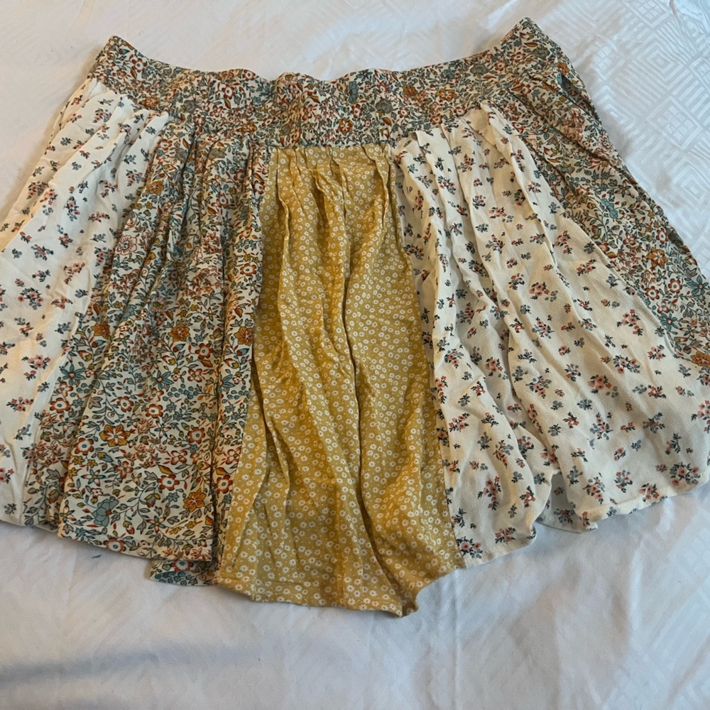 American Eagle Outfitters Floral Skirt with Orange and Cream